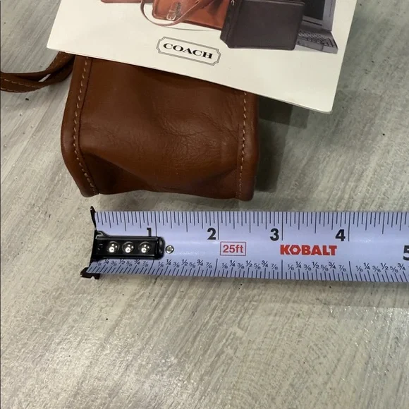 Vintage Coach Tan Leather Pouch/cell phone case with Gold Turnlock-NWT - Picture 11 of 12